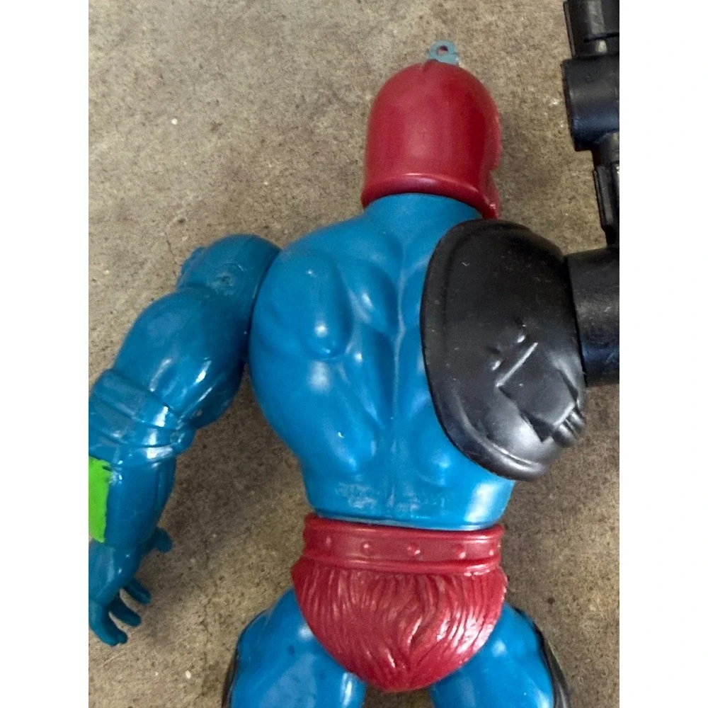 Vintage 1981 Mattel Masters of the Universe MOTU Trap Jaw Action Figure Blue Red